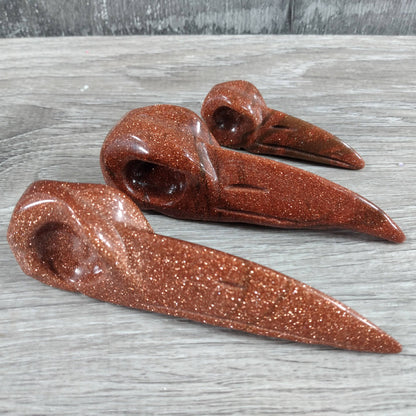 Gemstone Raven Skull Figurine – Carved Crystal Decor