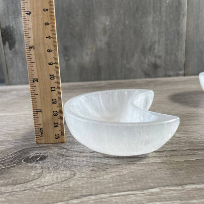 Selenite Bowls – Assorted Shapes & Sizes | Crystal Charging Bowls