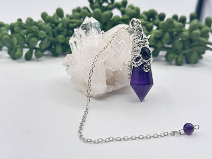 Gemstone Pendulum  12 Faceted Antique Silver Color