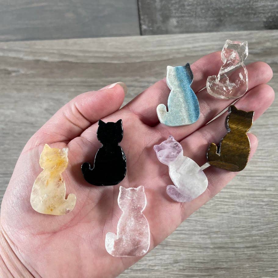 Flat Cat Figurine – Small Crystal Carving for Retailers